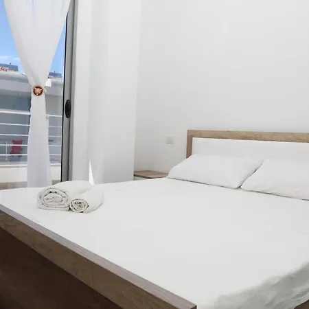 Apartman Lux3 Seaview & 43' Tv Netflix Shëngjin