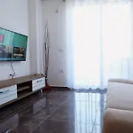 Apartman Lux3 Seaview & 43' Tv Netflix Shëngjin