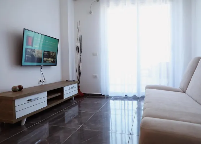Appartamento Lux3 Seaview & 43' Tv Netflix Shëngjin