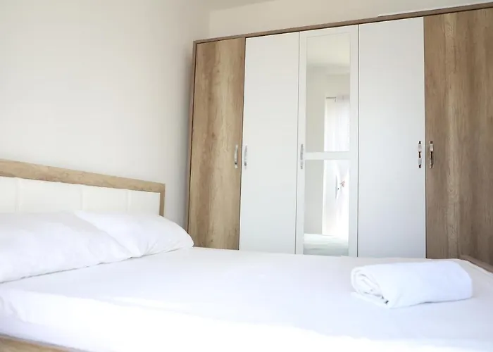 Lux3 Seaview & 43' Tv Netflix Appartamento Shëngjin